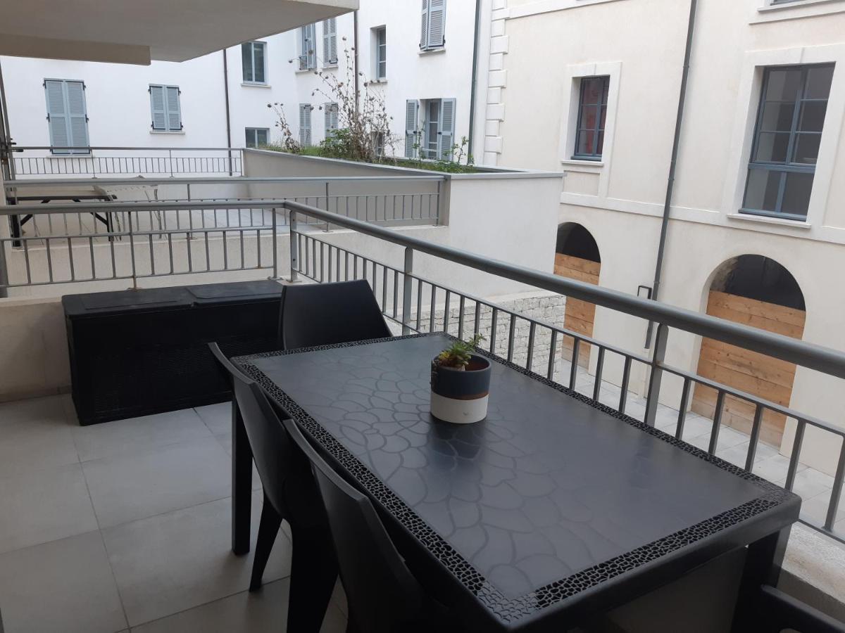 Appartement Proche Du Port De Bonifacio Бонифачо Екстериор снимка